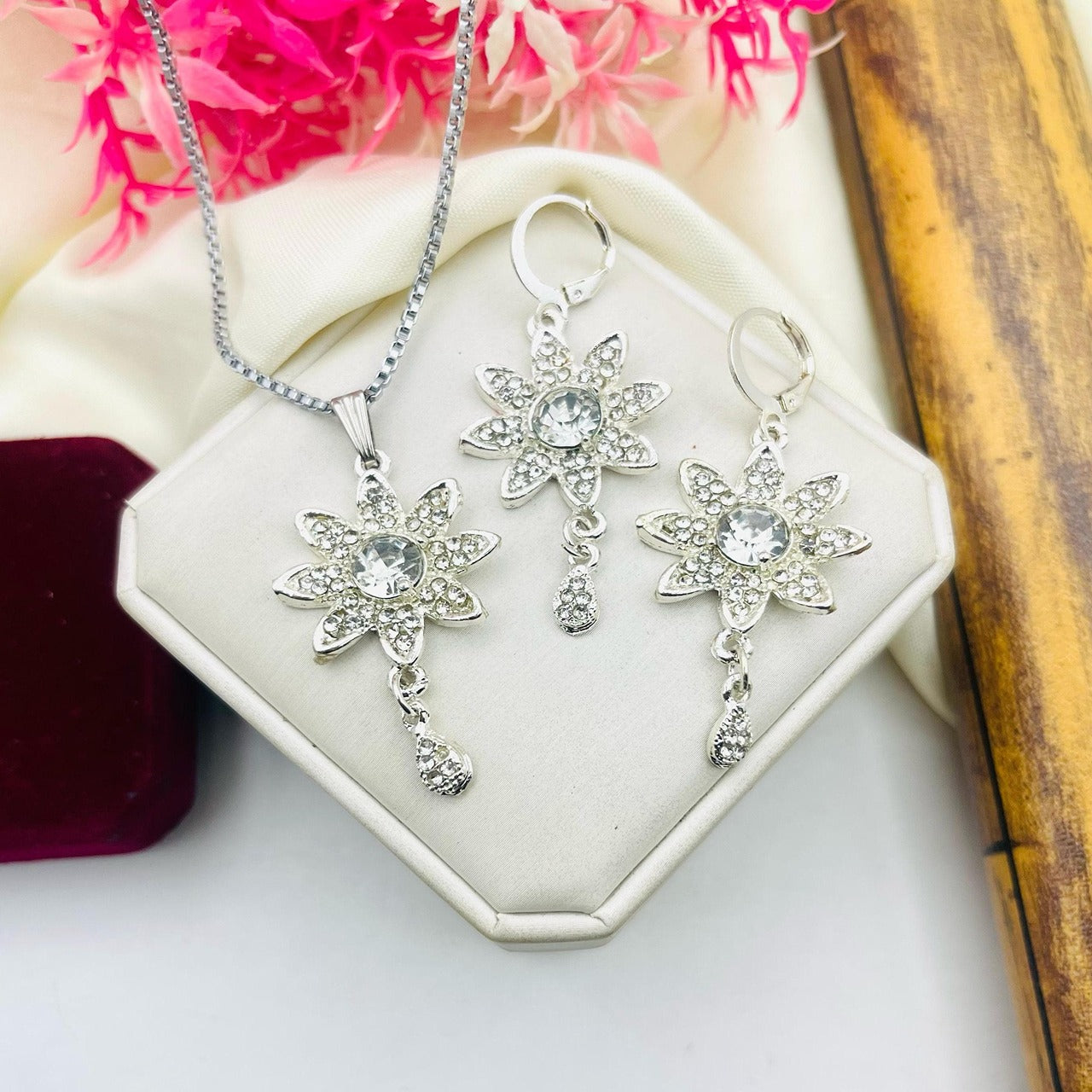 Star Locket Set