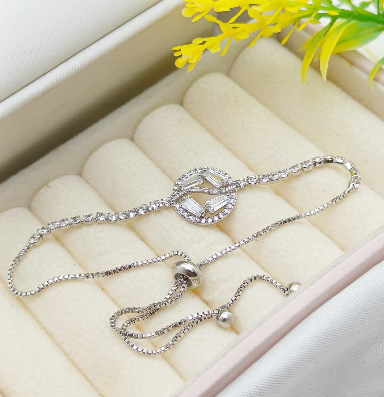 Zircon Gold Bracelet