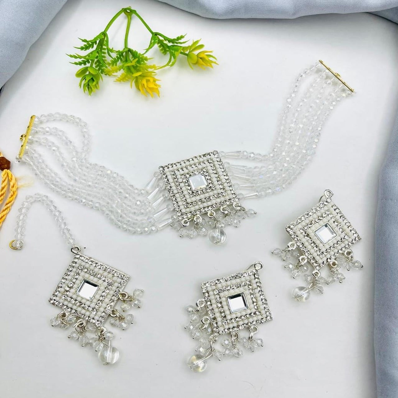 Elegant Choker Set