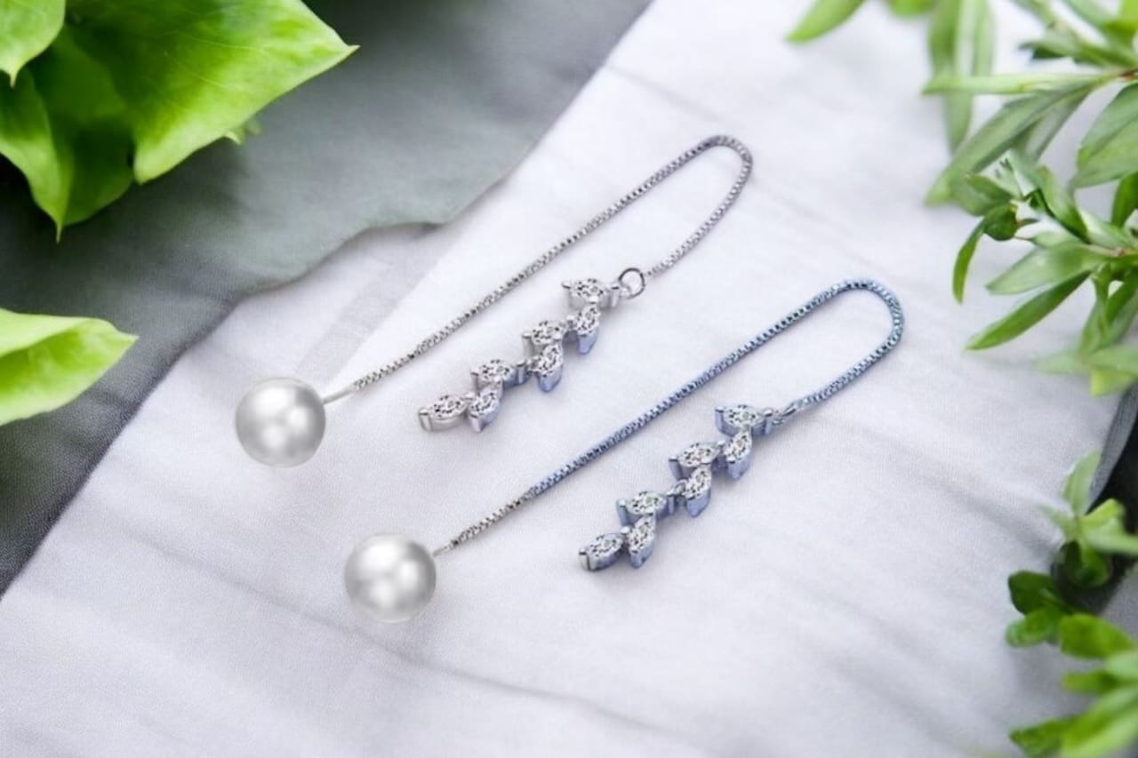 Sui Dhaga Earrings Zarcon