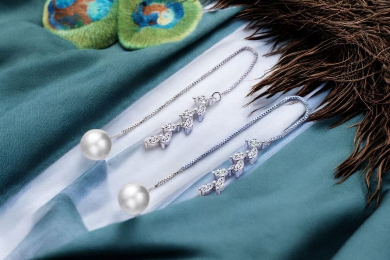 Sui Dhaga Earrings Zarcon