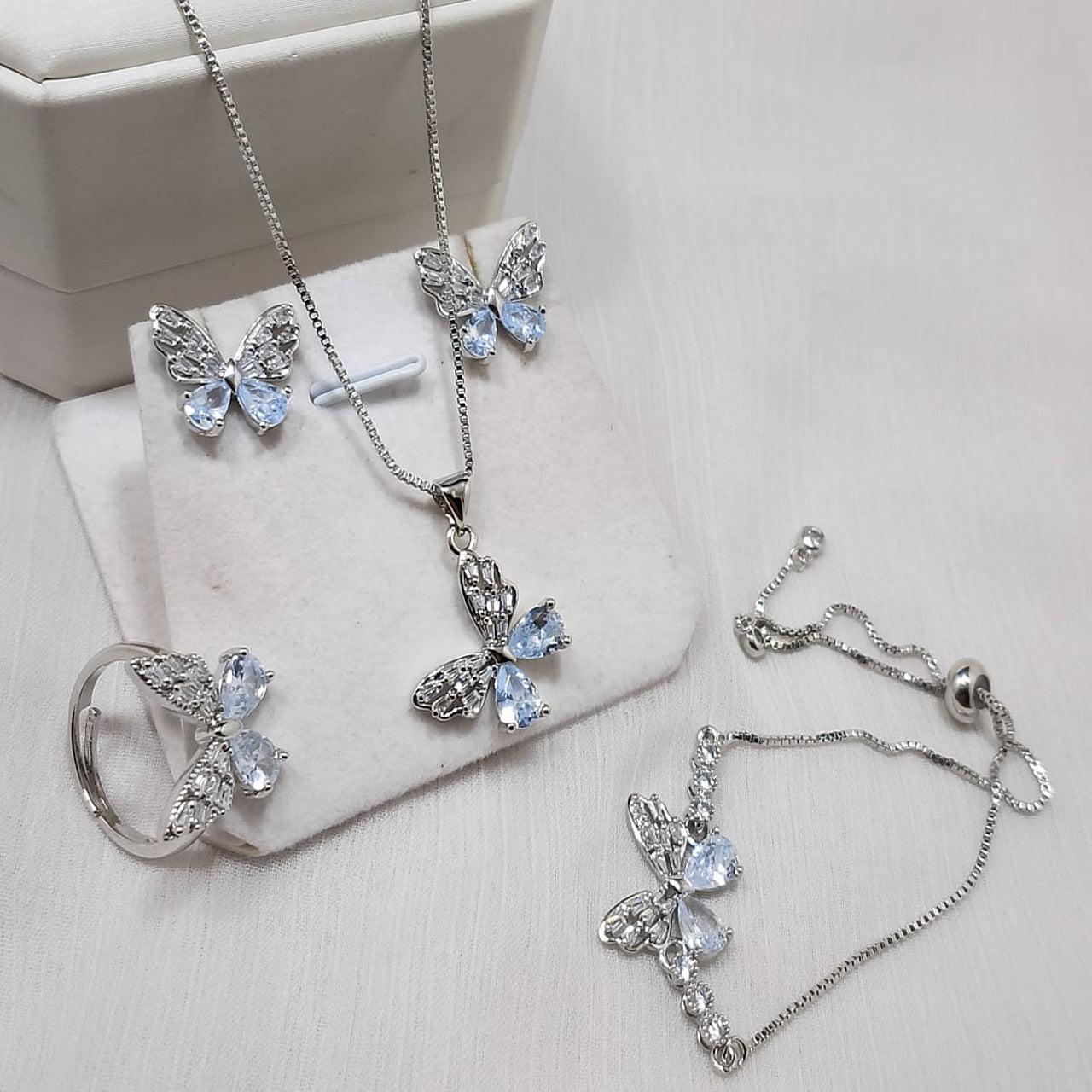 Zarcon butterfly jewelry set