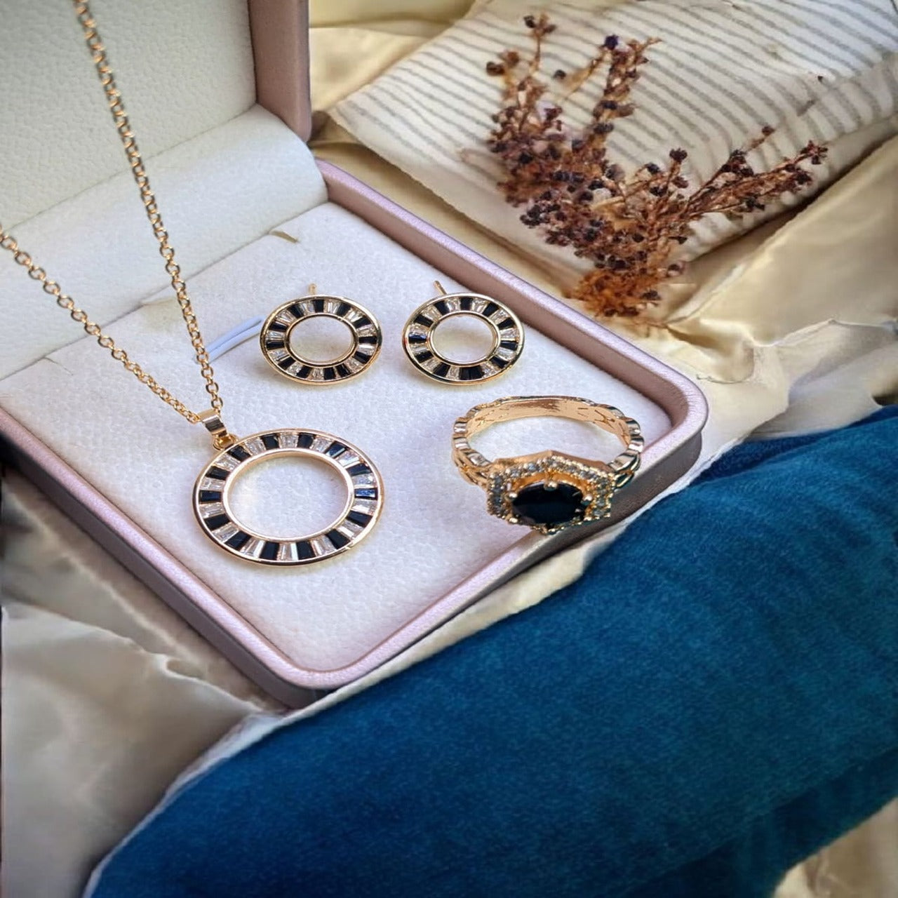 Zarcon jewelry set