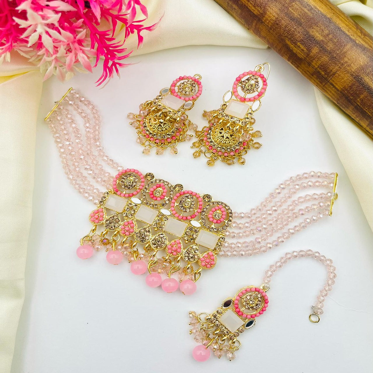 Nouratan Choker Set